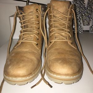 White Mountain Boots